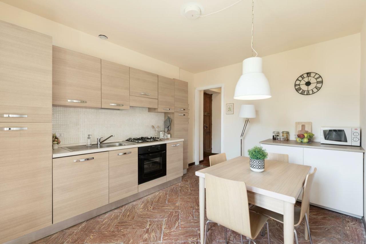 Le Rondinelle Apartment เบลลาโจ ภายนอก รูปภาพ