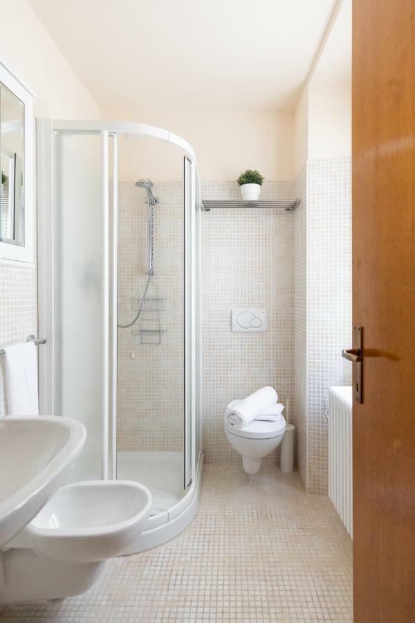 Le Rondinelle Apartment เบลลาโจ ภายนอก รูปภาพ